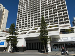 High Floor Ocean View at Surfers Paradise - Hotel Studio